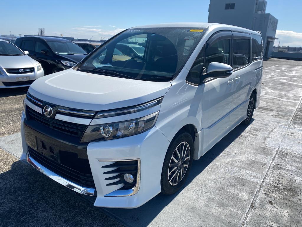 2014 Toyota Voxy